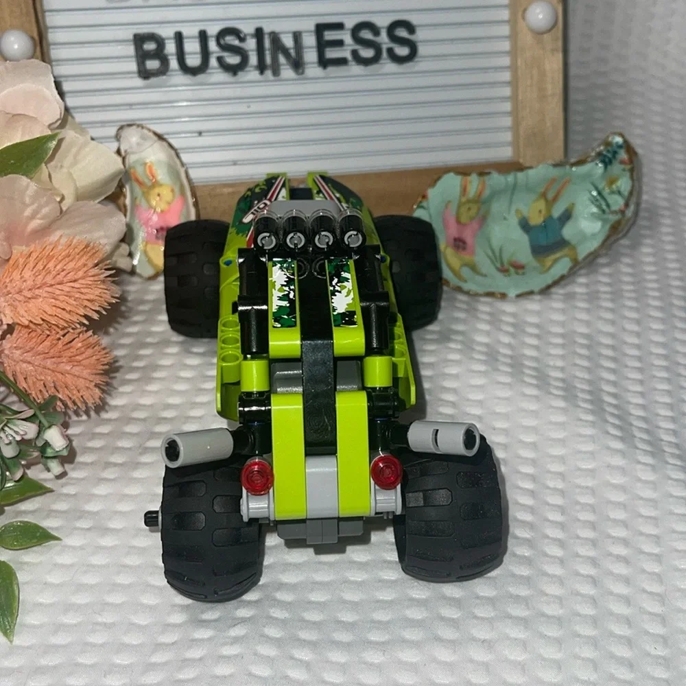 LEGO 42027 Desert Racer CAR ONLY